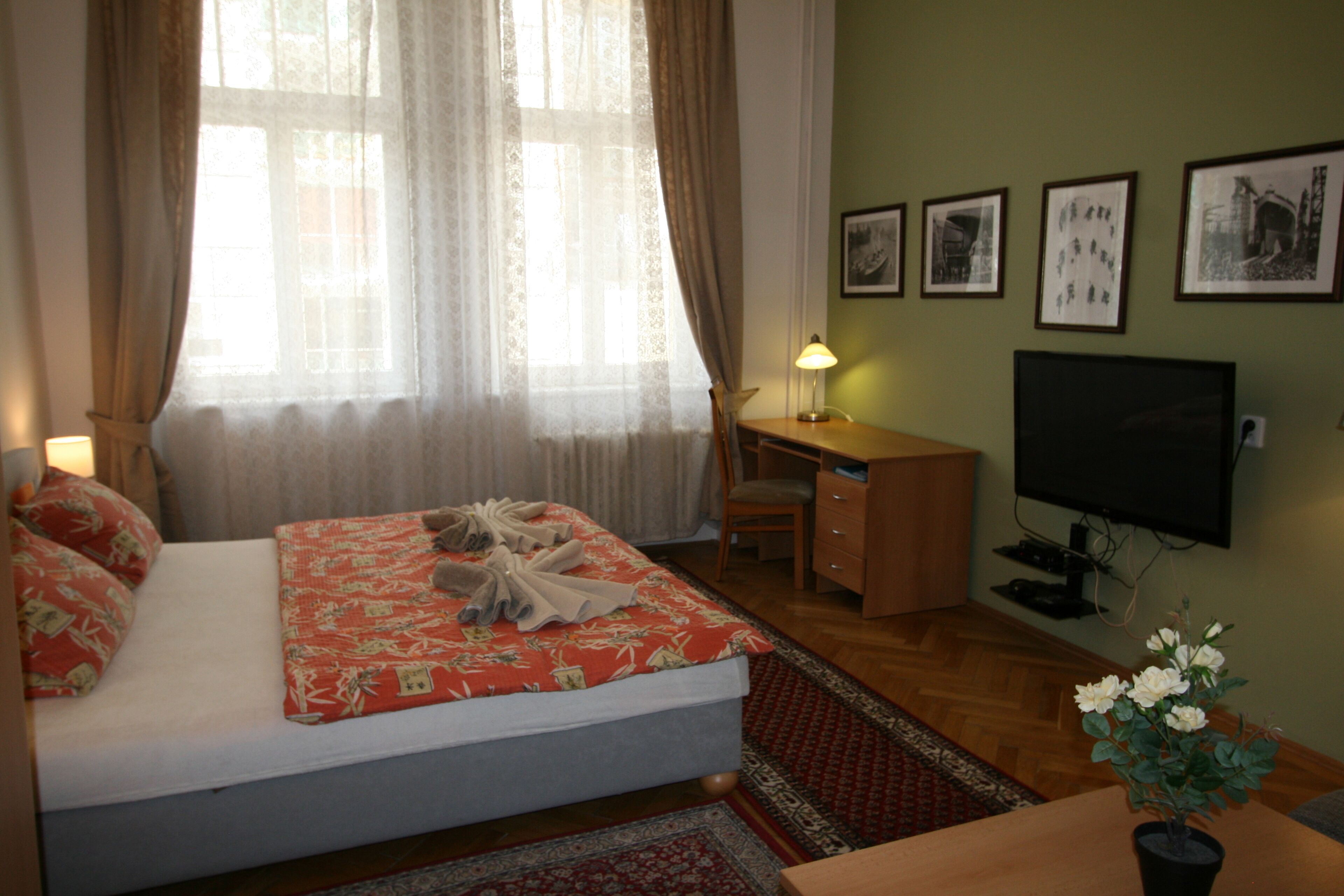 Appartement | 2 chambres, coffres-forts dans les chambres, bureau