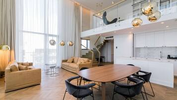 Presidential Suite, Balcony | Minibar, in-room safe, desk, blackout drapes