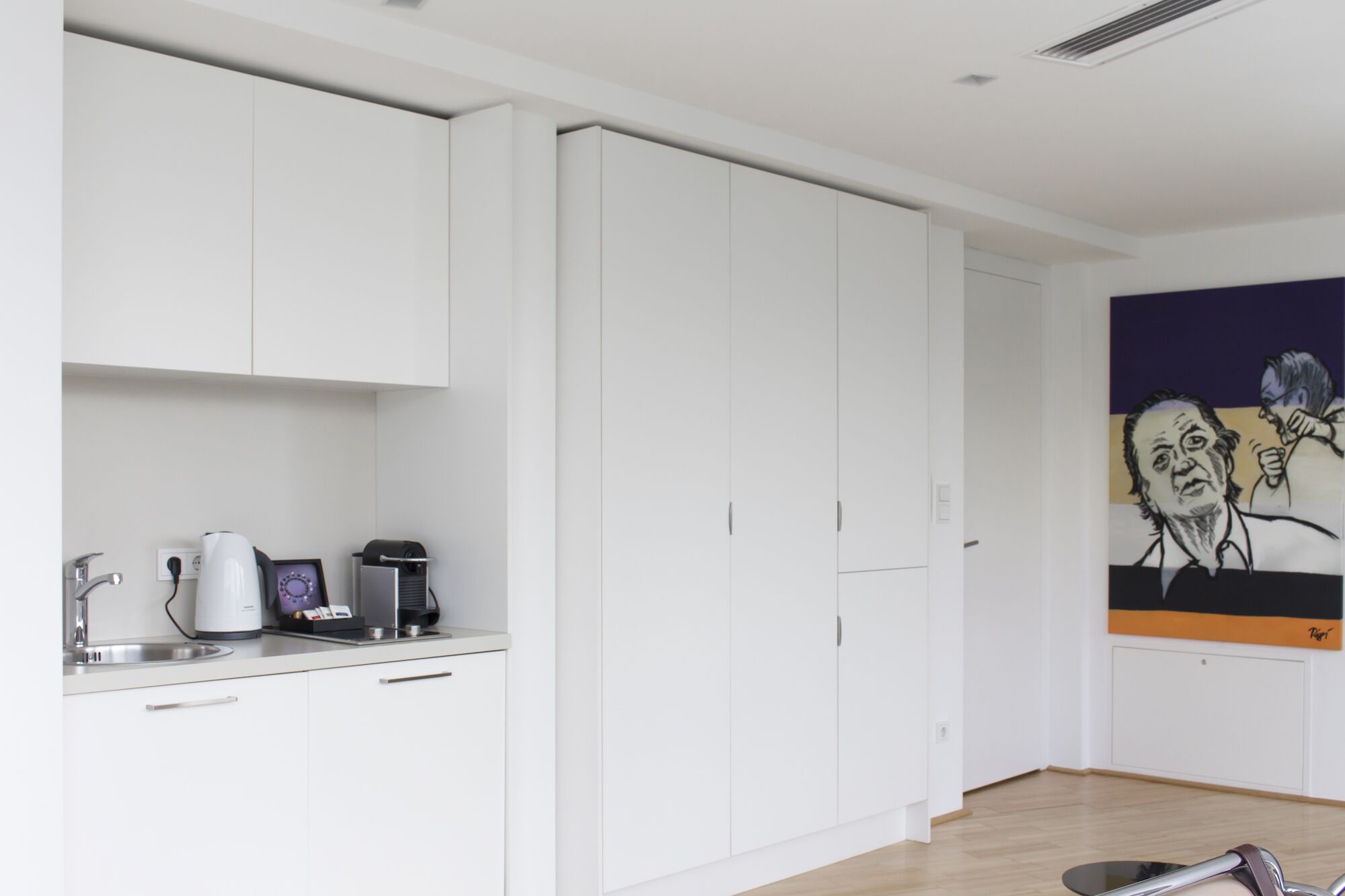 Classic-Apartment | Eigene Küche | Kühlschrank, Mikrowelle, Herdplatte, Espressomaschine