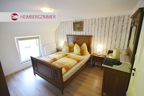 Double Room, Shared Bathroom (Heimberg / Leinetal Room) - Sieben-Berge-Haus (Gronau)