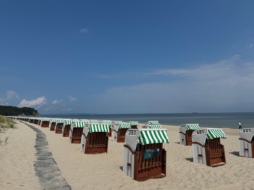 Reethaus Boddenblick in Alt Reddevitz with parking lot, ground-level terrace, Wgh12