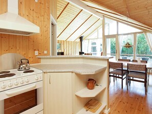 Hus | Eget kjøkken | Høy barnestol