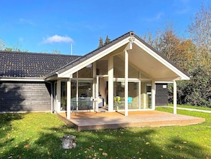 House | Terrace/patio