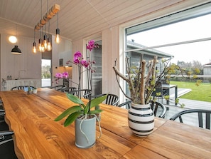 House | Dining