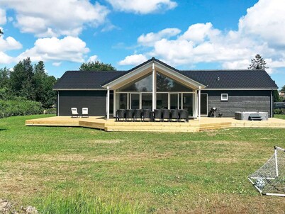 14 Person Holiday Home in Vaeggerlose