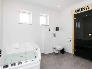 House | Spa treatment