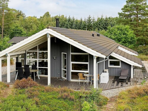10 Person Holiday Home in Saeby