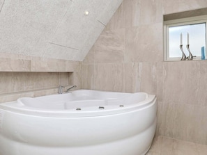 Spa treatment - 8 Person Holiday Home in Lokken (Lokken)