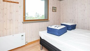3 Schlafzimmer, Babybetten