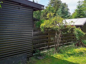 Property grounds - Exotic Holiday Home in Højby With Terrace (Hojby)