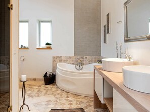 Spa treatment - Alluring Holiday Home in Zealand With Sauna (Hojby)
