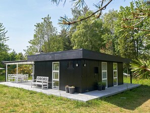 Exterior - Serene Holiday Home in Bornholm With Terrace (Akirkeby)