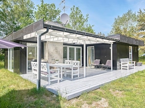 Exterior - Serene Holiday Home in Bornholm With Terrace (Akirkeby)