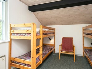 4 bedrooms