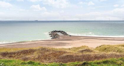 Seaside Fun Retreat-by Traum