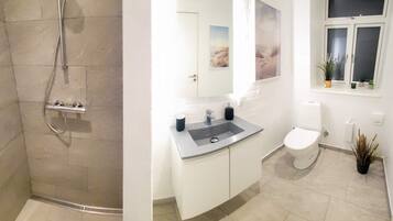 House | Bathroom