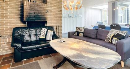 8 Person Holiday Home in Blavand