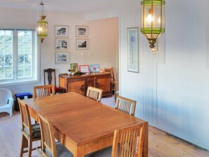 独立别墅 | 私人厨房 | 冰箱、炉灶、洗碗机、茶具/咖啡用具