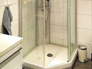Shower - 11 Person Holiday Home in Kristianssand (Kristiansand)