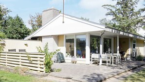 Exterior - Modern Holiday Home in Zealand With Terrace (Slagelse)