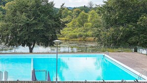 Outdoor pool - 5 Person Holiday Home in Tjörnarp (Tjörnarp)