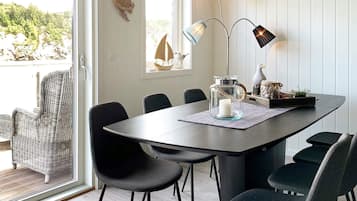 House | Dining