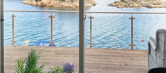 8 Person Holiday Home in Urangsvag