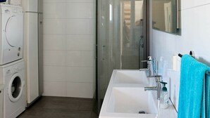 Bathroom - Holiday Home in Falkenberg (Falkenberg)