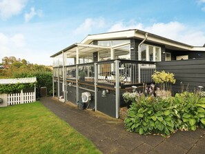 Exterior - Simplistic Holiday Home in Løgstrup With Terrace (Logstrup)