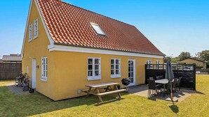 Exterior - Attractive Holiday Home in Skagen With Whirlpool (Skagen)