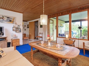 House | Living room