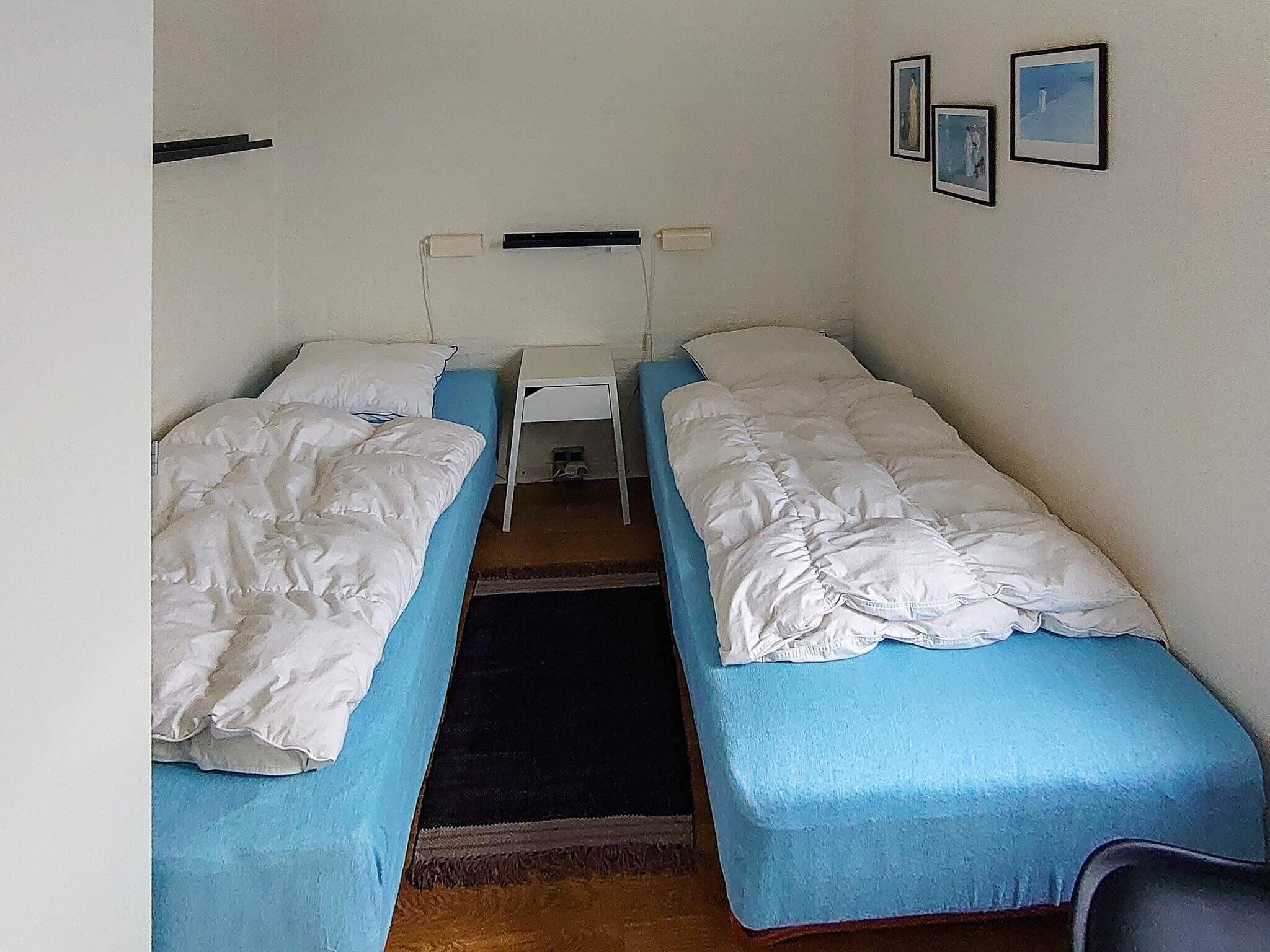 1 bedroom, cribs/infant beds