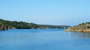 Beach - 7 Person Holiday Home in Nösund (Nosund)