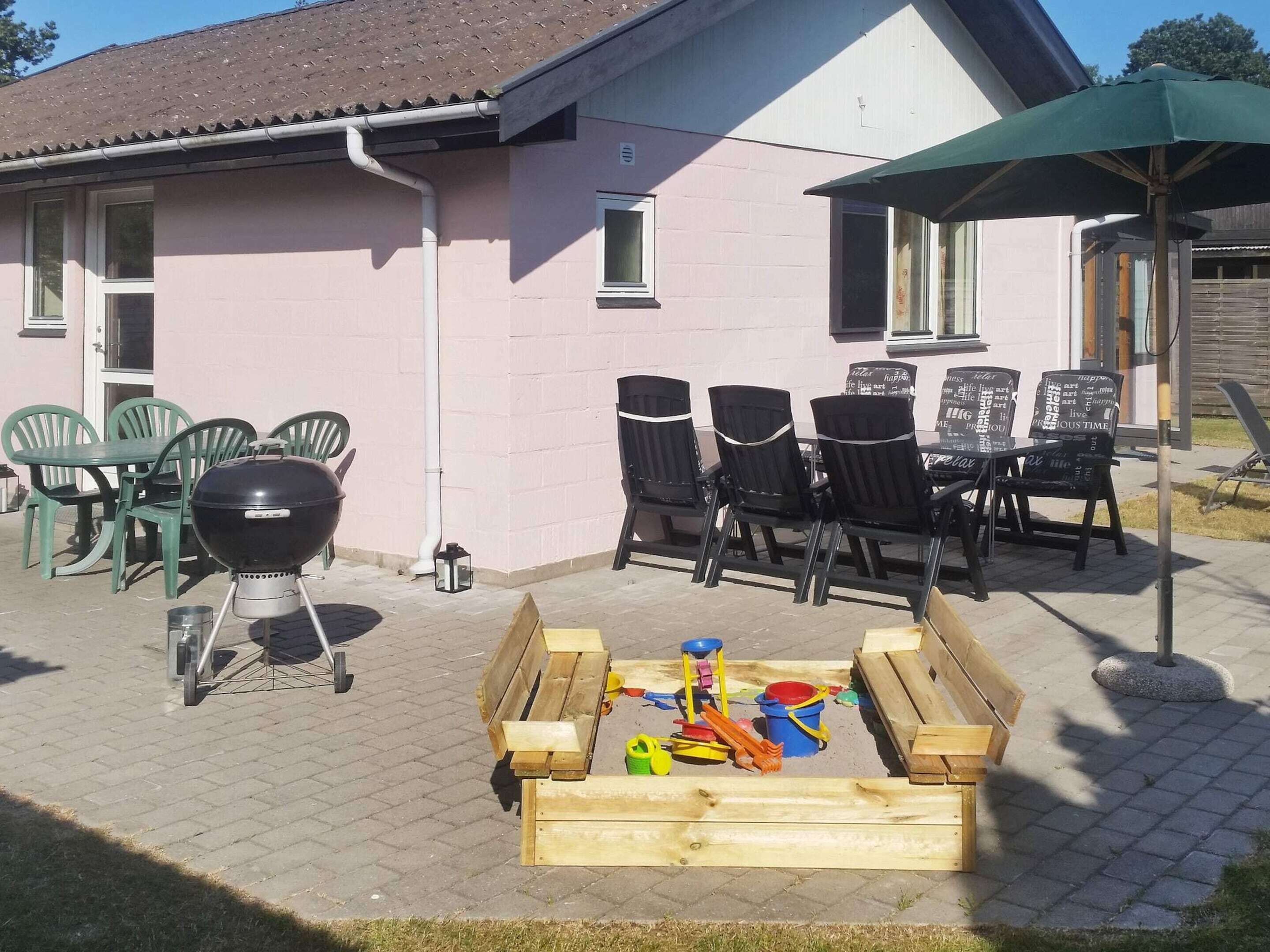 House | Outdoor dining