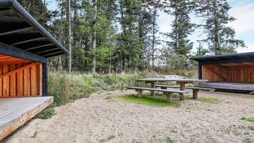 House | Outdoor dining