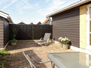 Exterior - Cozy Holiday Home in Funen near Sea (Frørup)