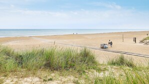 Beach - Serene Holiday Home in Blokhus With Sauna (Brovst)