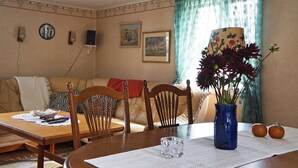 Fireplace, DVD player - 5 Person Holiday Home in Väderstad (Vaderstad)