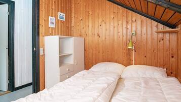 4 Schlafzimmer, Babybetten