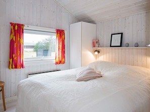 3 bedrooms, cots/infant beds - Luxurious Holiday Home in Fanø With Indoor Whirlpool (Fano)