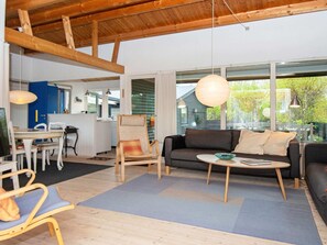 House | Living area - 6 Person Holiday Home in Glesborg (Glesborg)