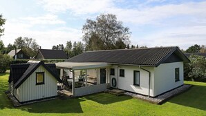 Unclassified image, 3 of 20, button - Elegant Holiday Home in Hals With Terrace (Hals)
