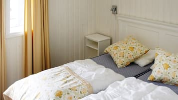 3 bedrooms, individually furnished