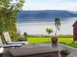 House | Property grounds - Holiday Home in FrillesÃ¥s (Kristiansund)