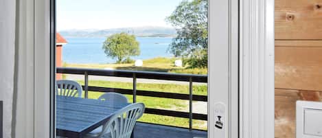 House | Outdoor dining