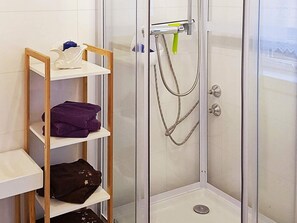 House | Bathroom - Tranquil Retreat in Moster-by Traum (Bomlo)