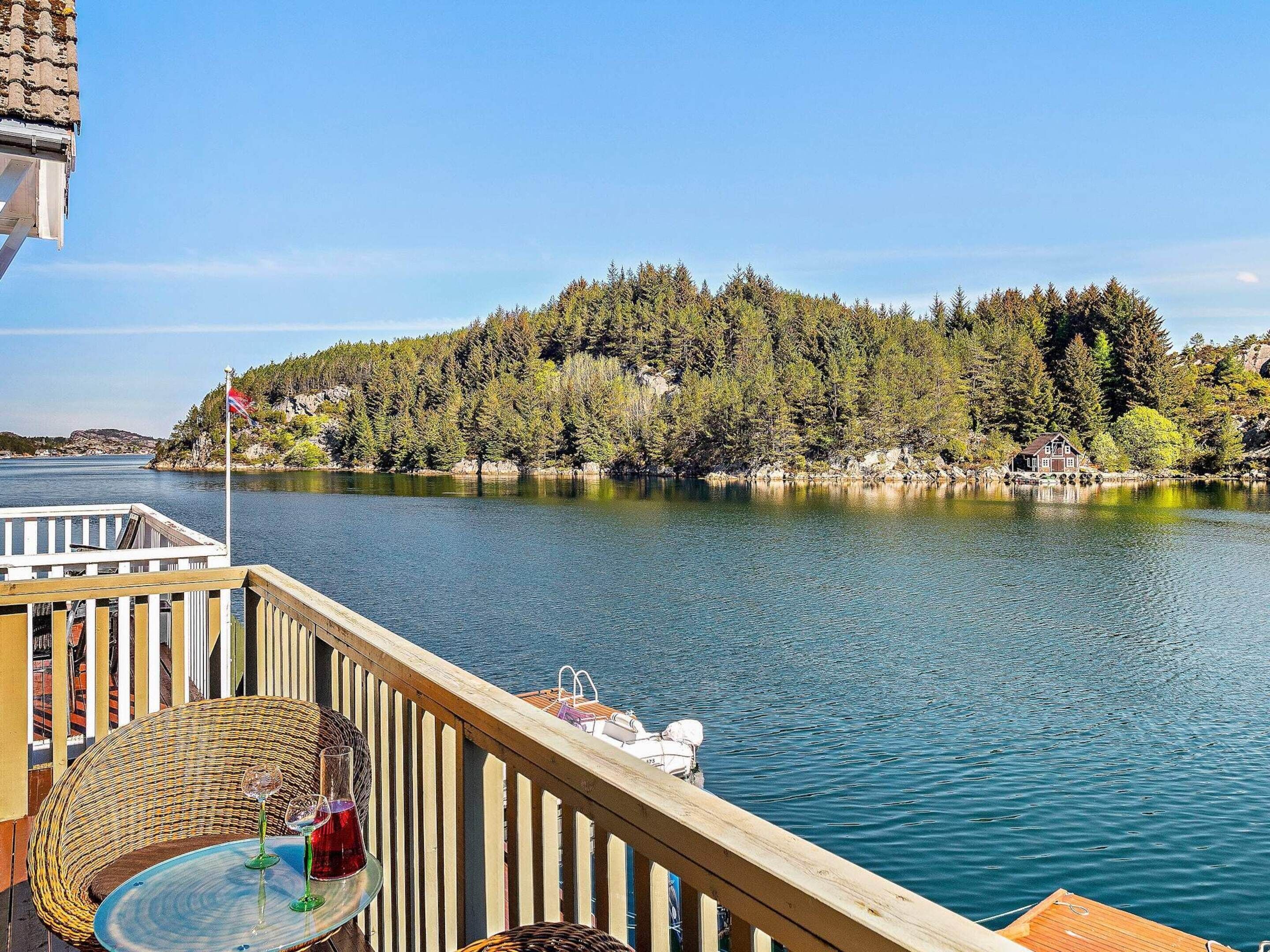 House | Property grounds