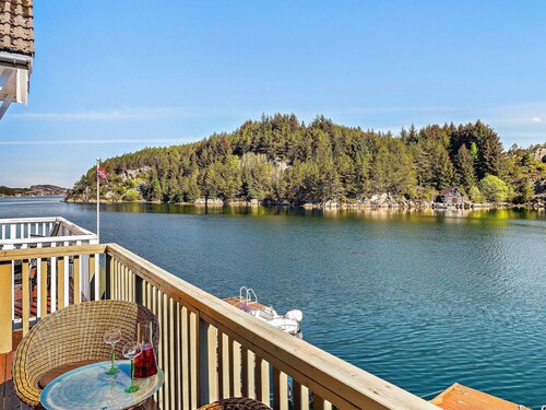 4 Star Holiday Home in Urangsvag