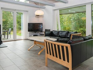 Living area - 6 Person Holiday Home in Romo (Rømø)