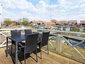 Apartment | Water view
